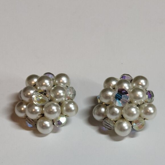 Vintage Double Strand Pearl (faux) Necklace With Matching Clip On Earrings - Picture 3 of 8